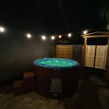 Nad Koszarawa Z Ogrodowym Jacuzzi Apartment *