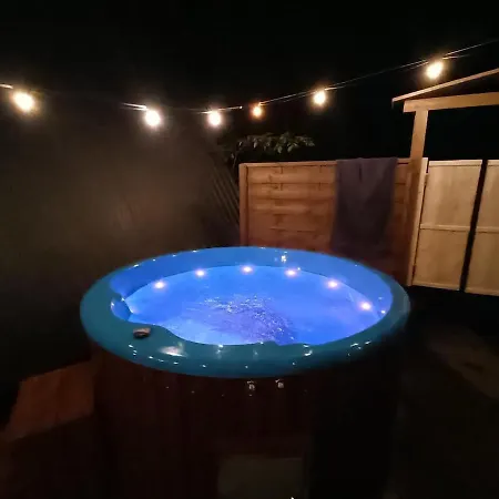 Apartment Nad Koszarawa Z Ogrodowym Jacuzzi Zywiec